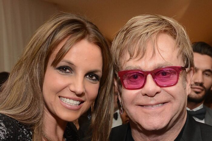 Britney Spears y Elton John y México