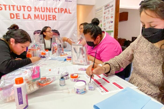 Municipio de El Marqués capacita a mujeres a través de programas de autoempleo del IMM