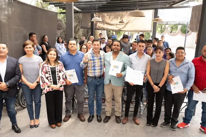 El Marqués entrega licencias de funcionamiento a cinco centros de rehabilitación