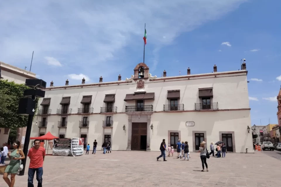 Bajaron las remesas en Querétaro 46 millones menos en un trimestre