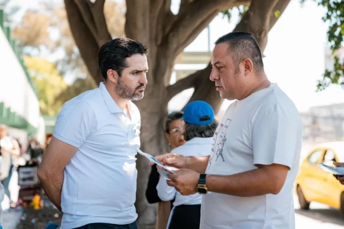 Agustín Dorantes promueve la Ley Reembolso en Querétaro para exigir medicamentos y tratamientos oportunos