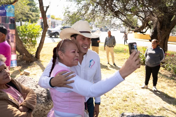 Rodrigo Monsalvo entrega obras de urbanización en Saldarriaga y Hacienda La Cruz