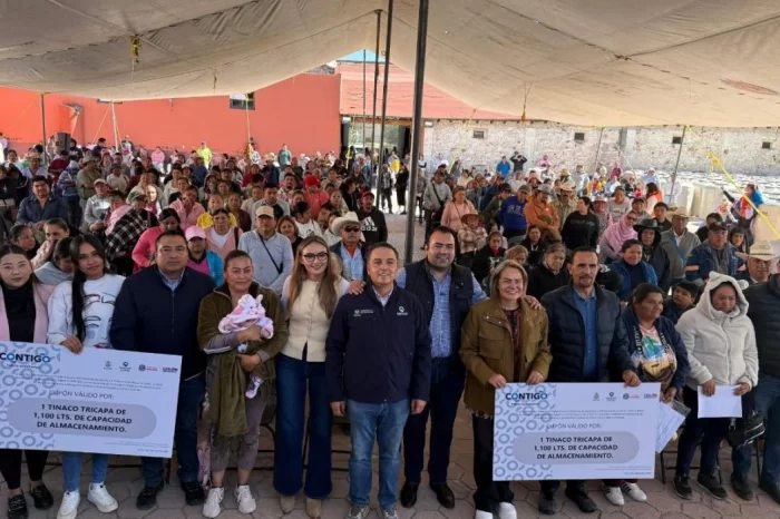 Entregan apoyos sociales a comunidades indígenas de Querétaro