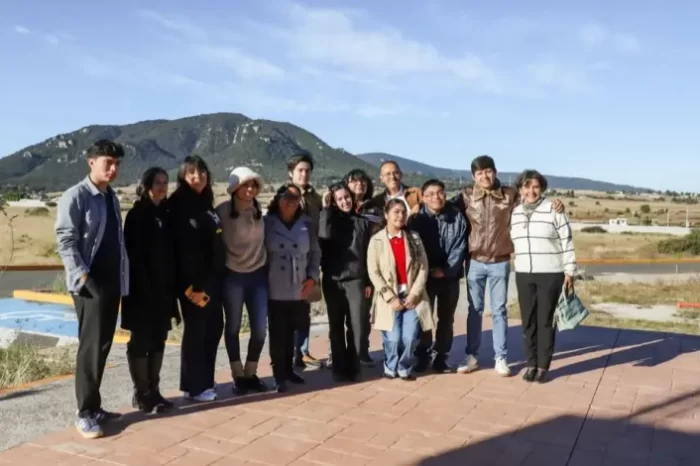 UAQ y Huimilpan impulsan cursos de idiomas para fortalecer la educación