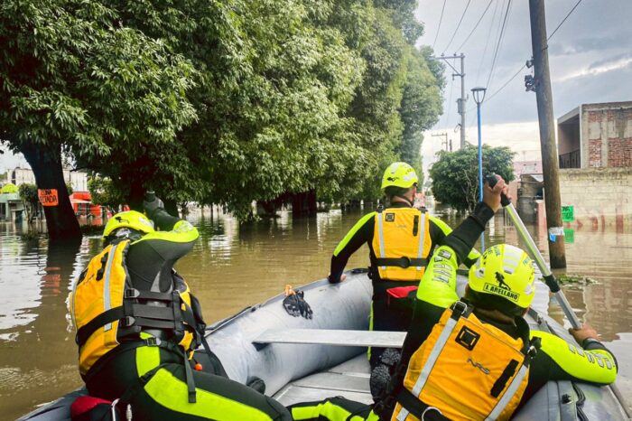 Municipio de El Marqués brinda apoyo a damnificados por las lluvias en San Juan del Rio