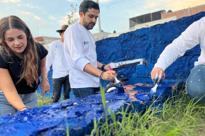 Voluntarios y vecinos mejoran imagen de Parque El Mezquite