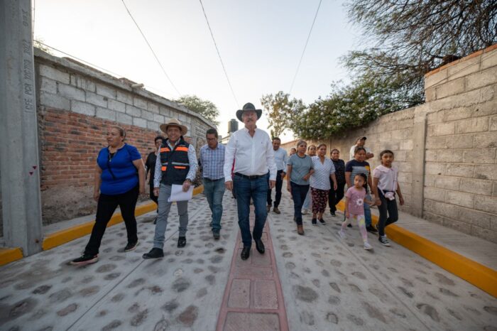 Enrique Vega entregó obras hidráulicas y de urbanización en La Griega y Matanzas