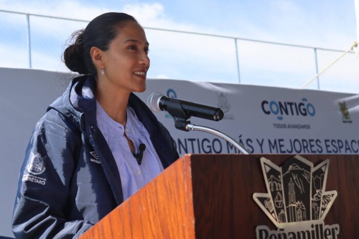 Habitantes de Peñamiller estrenan nuevo espacio y material deportivo