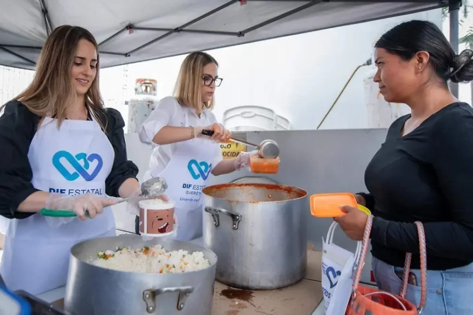 Llega comedor móvil a Tierra Blanca en El Marqués