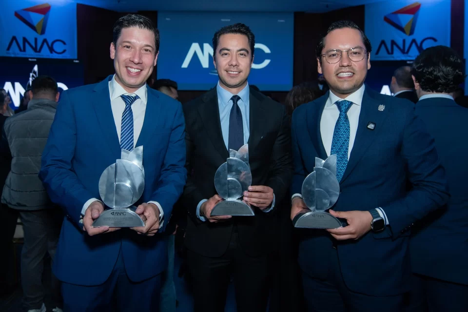 Premian a alcaldes queretanos como los mejores del país