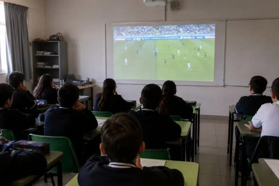 Analizan posible transmisión de partidos del Mundial en escuelas de Querétaro